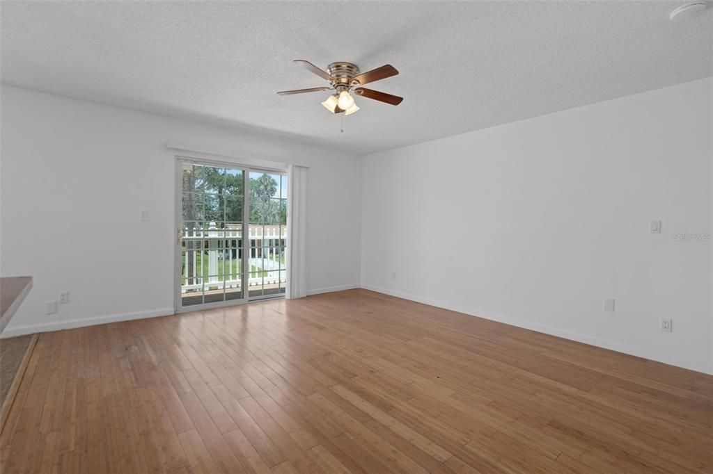 For Rent: $1,850 (2 beds, 2 baths, 1364 Square Feet)