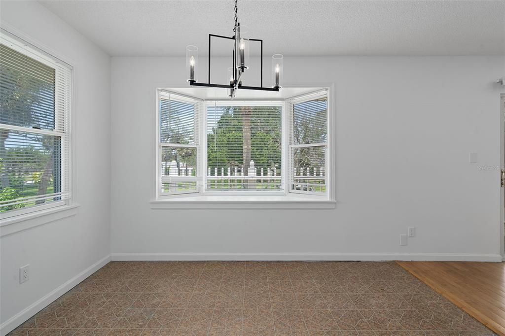 For Rent: $1,850 (2 beds, 2 baths, 1364 Square Feet)