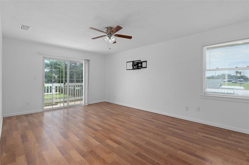 For Rent: $1,850 (2 beds, 2 baths, 1364 Square Feet)