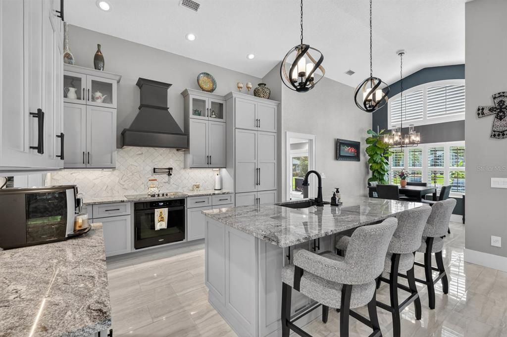 For Sale: $699,000 (3 beds, 2 baths, 2151 Square Feet)