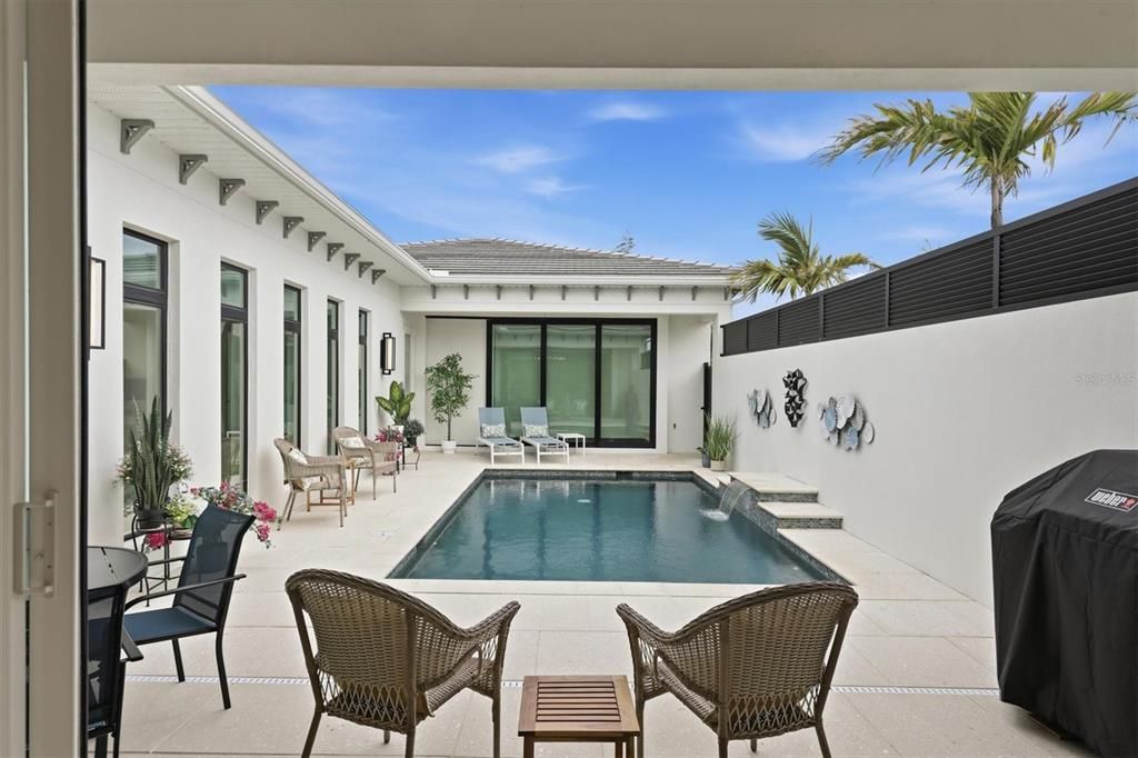 For Sale: $1,395,000 (3 beds, 3 baths, 2629 Square Feet)