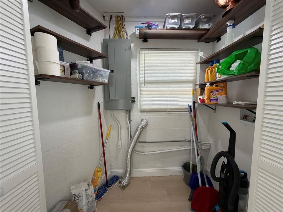 На продажу: $449,900 (4 спален, 3 ванн, 1475 Квадратных фут)