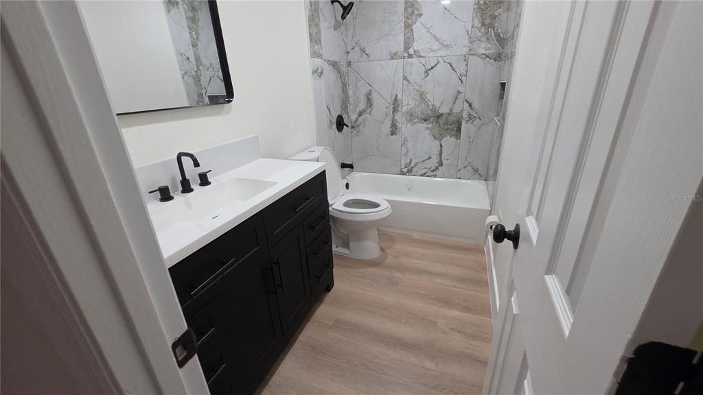 For Sale: $359,000 (3 beds, 2 baths, 1468 Square Feet)