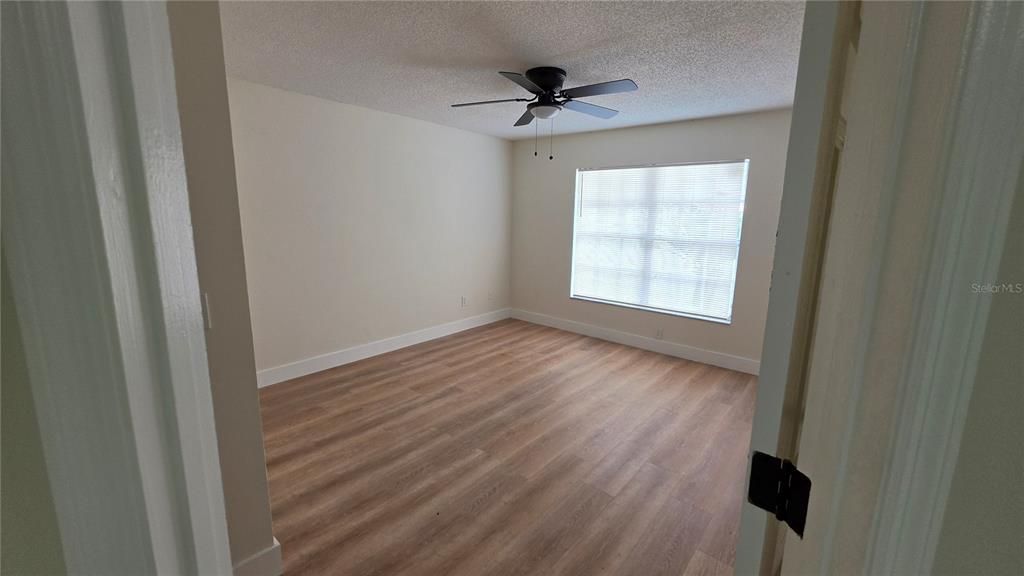 For Sale: $359,000 (3 beds, 2 baths, 1468 Square Feet)