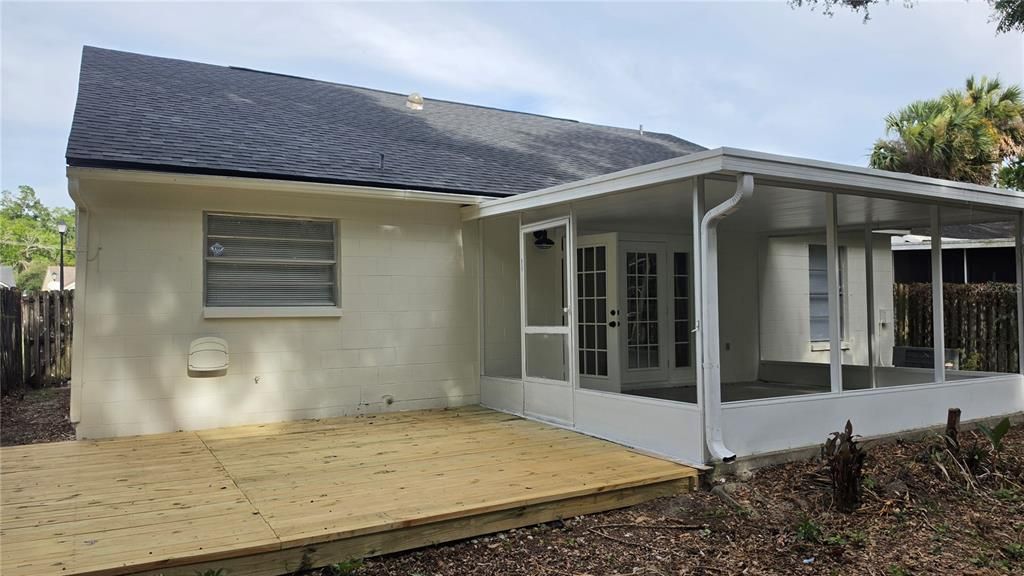 For Sale: $359,000 (3 beds, 2 baths, 1468 Square Feet)