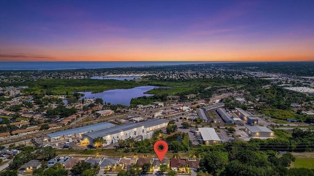 На продажу: $440,000 (4 спален, 2 ванн, 1646 Квадратных фут)
