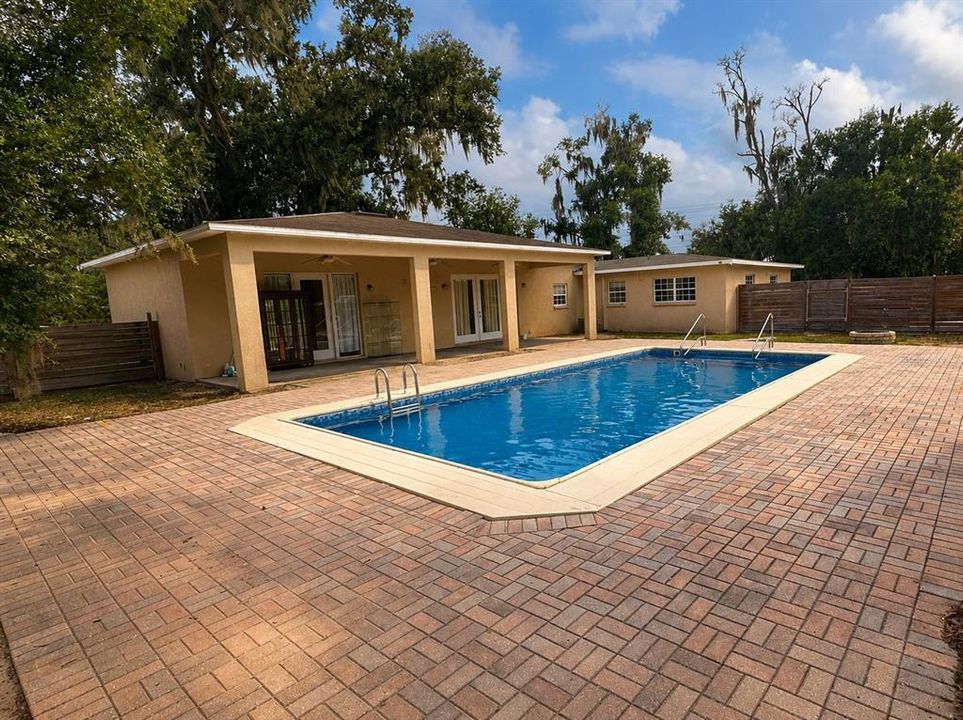 For Sale: $499,000 (4 beds, 3 baths, 2806 Square Feet)