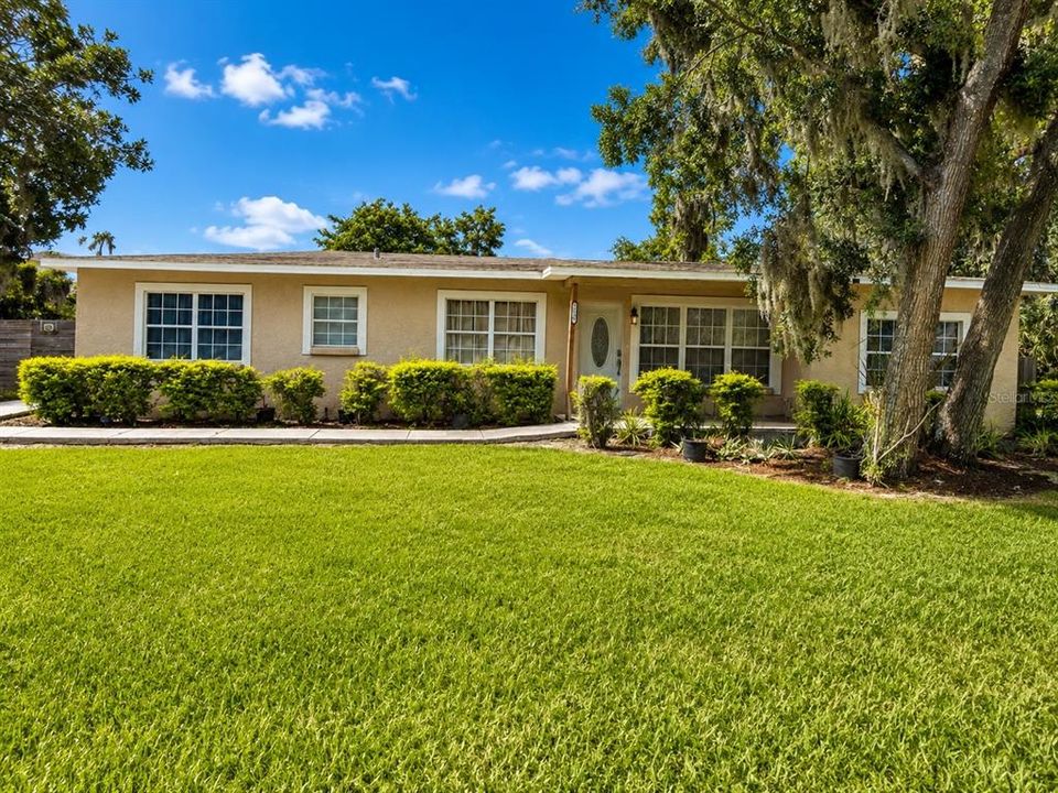 For Sale: $499,000 (4 beds, 3 baths, 2806 Square Feet)