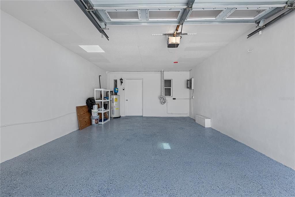 For Sale: $229,900 (2 beds, 2 baths, 1184 Square Feet)
