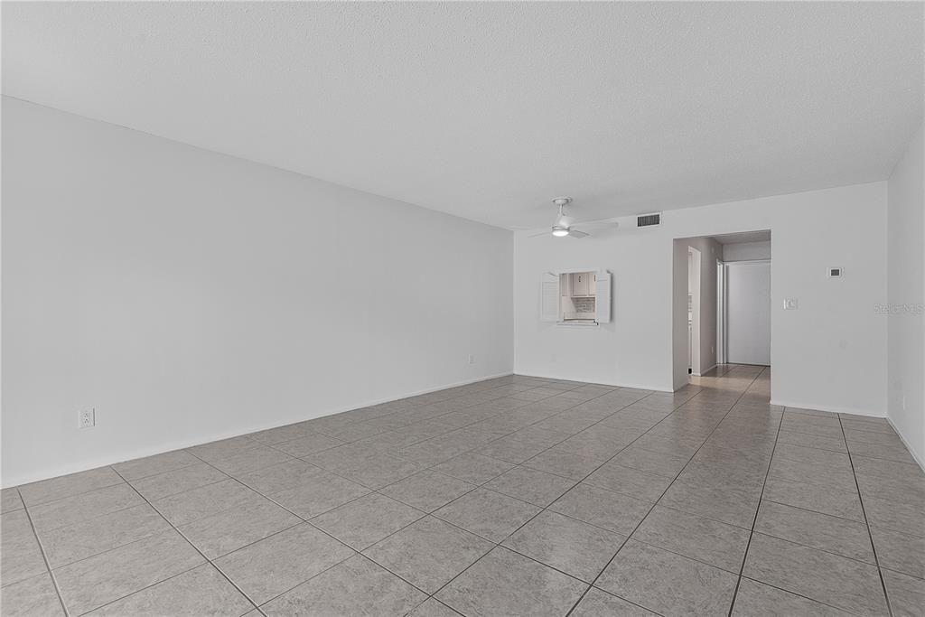 For Sale: $229,900 (2 beds, 2 baths, 1184 Square Feet)
