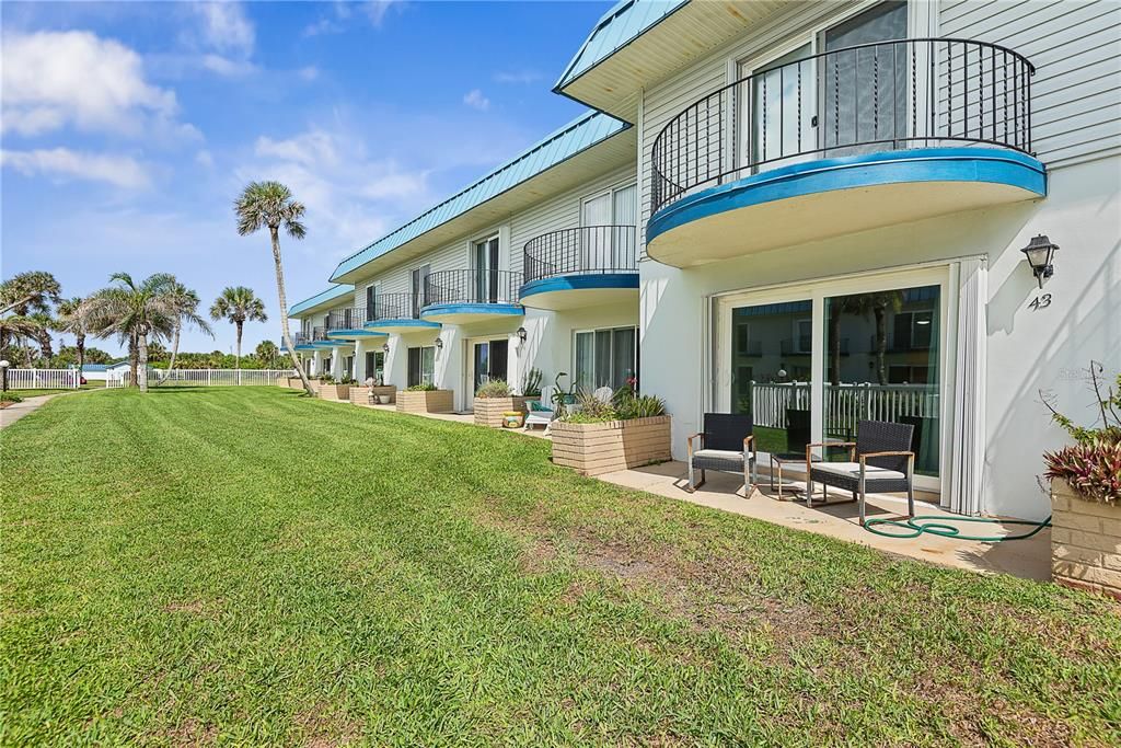 For Sale: $229,900 (2 beds, 2 baths, 1184 Square Feet)