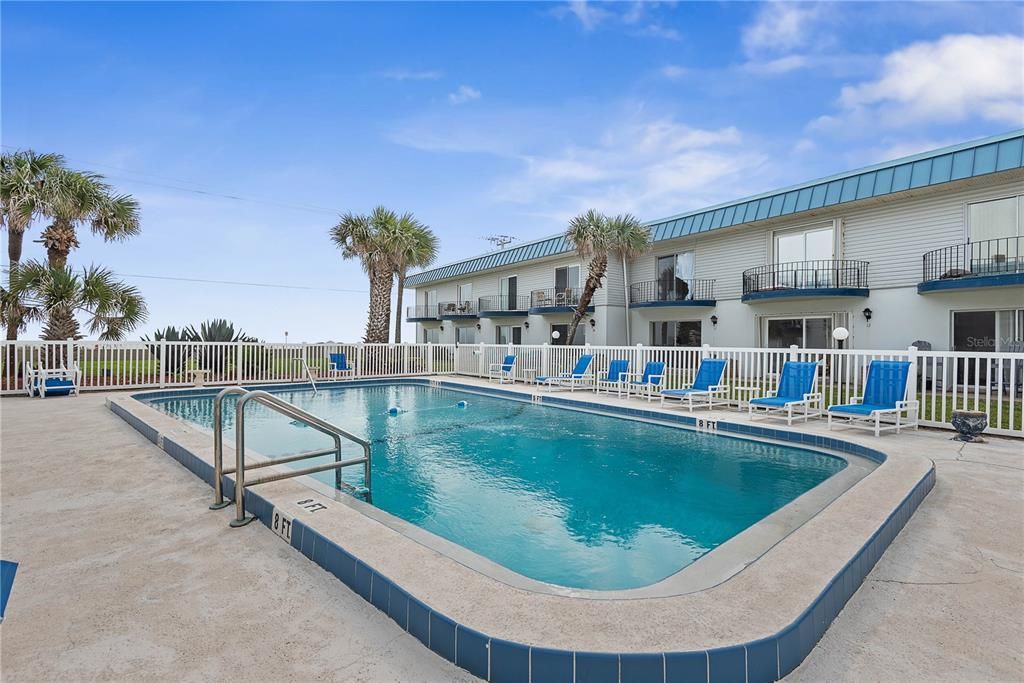For Sale: $229,900 (2 beds, 2 baths, 1184 Square Feet)