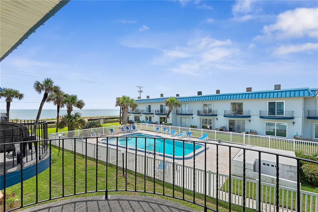 For Sale: $229,900 (2 beds, 2 baths, 1184 Square Feet)