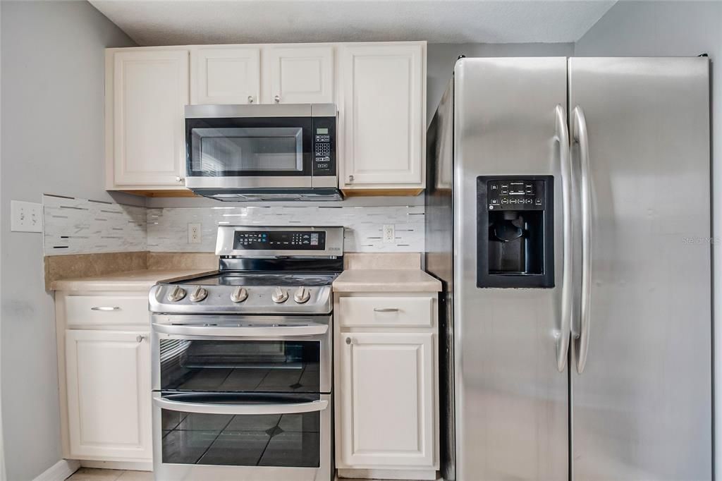 В аренду: $1,800 (3 спален, 2 ванн, 1174 Квадратных фут)