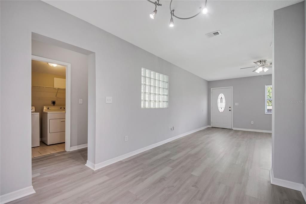 В аренду: $1,800 (3 спален, 2 ванн, 1174 Квадратных фут)