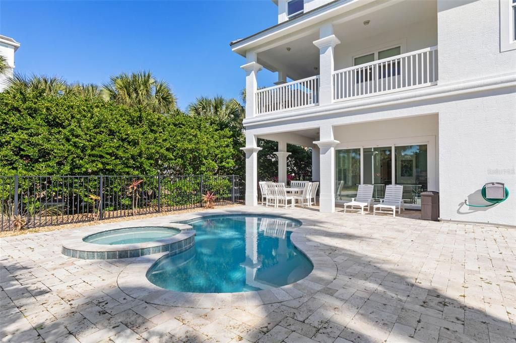 For Sale: $1,949,000 (6 beds, 5 baths, 3858 Square Feet)