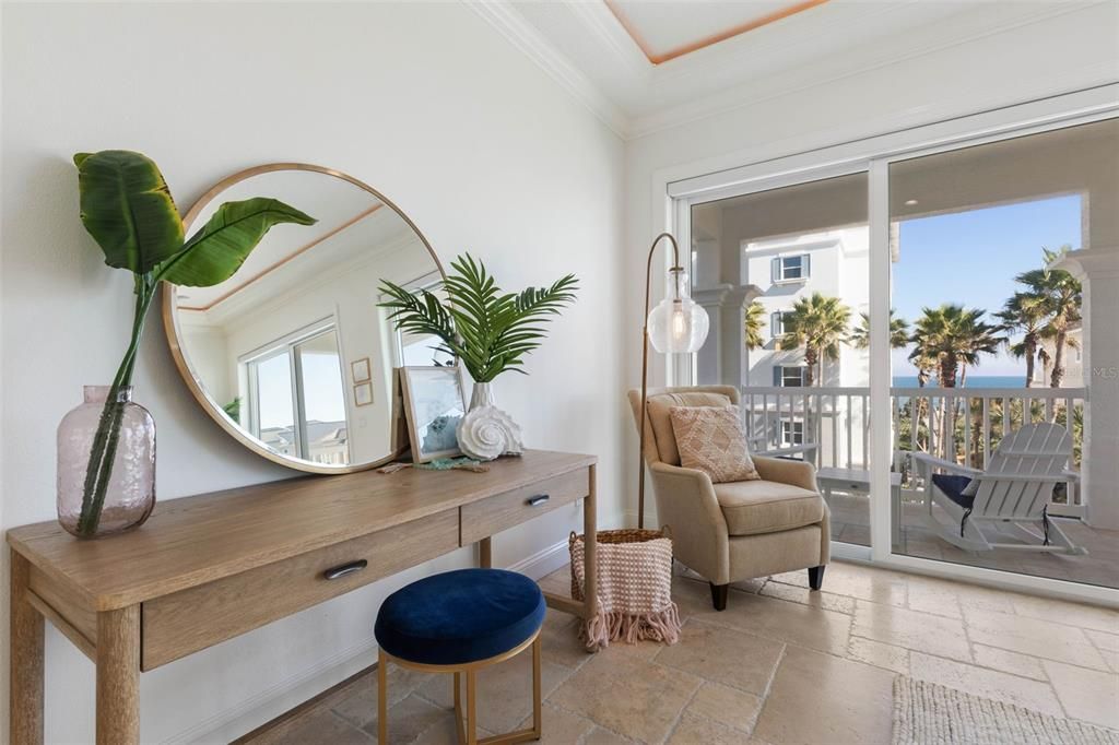 For Sale: $1,949,000 (6 beds, 5 baths, 3858 Square Feet)