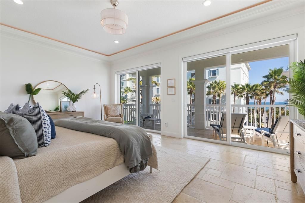 For Sale: $1,949,000 (6 beds, 5 baths, 3858 Square Feet)