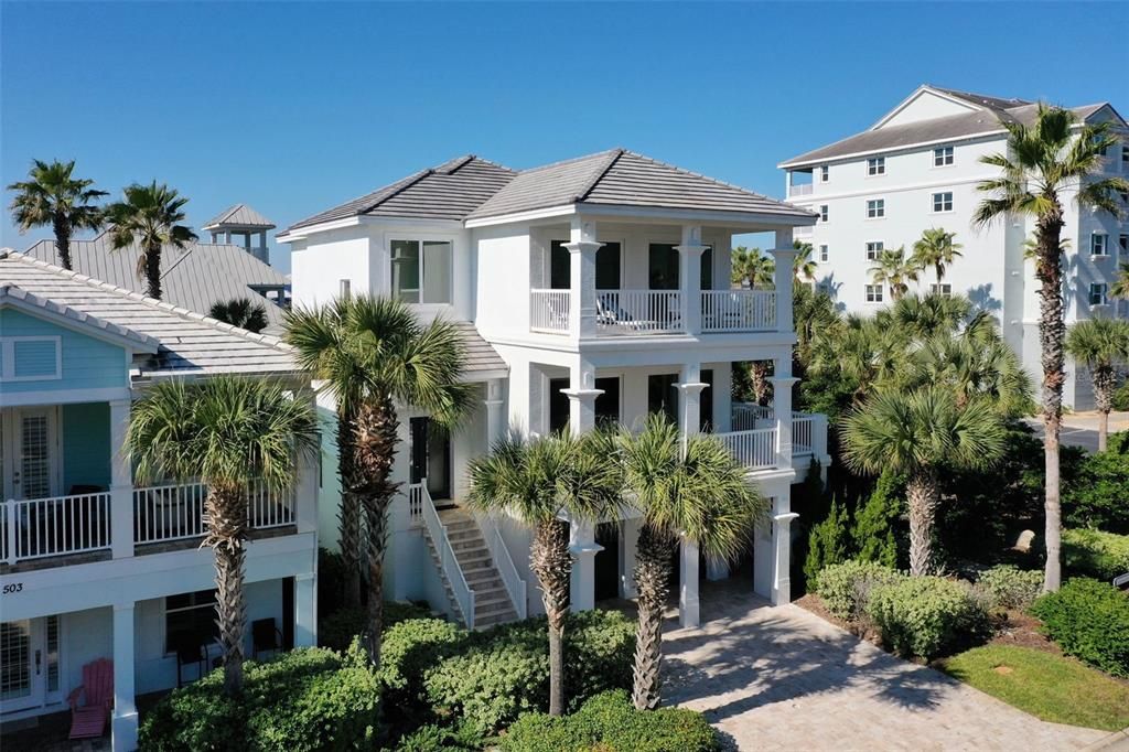 For Sale: $1,949,000 (6 beds, 5 baths, 3858 Square Feet)