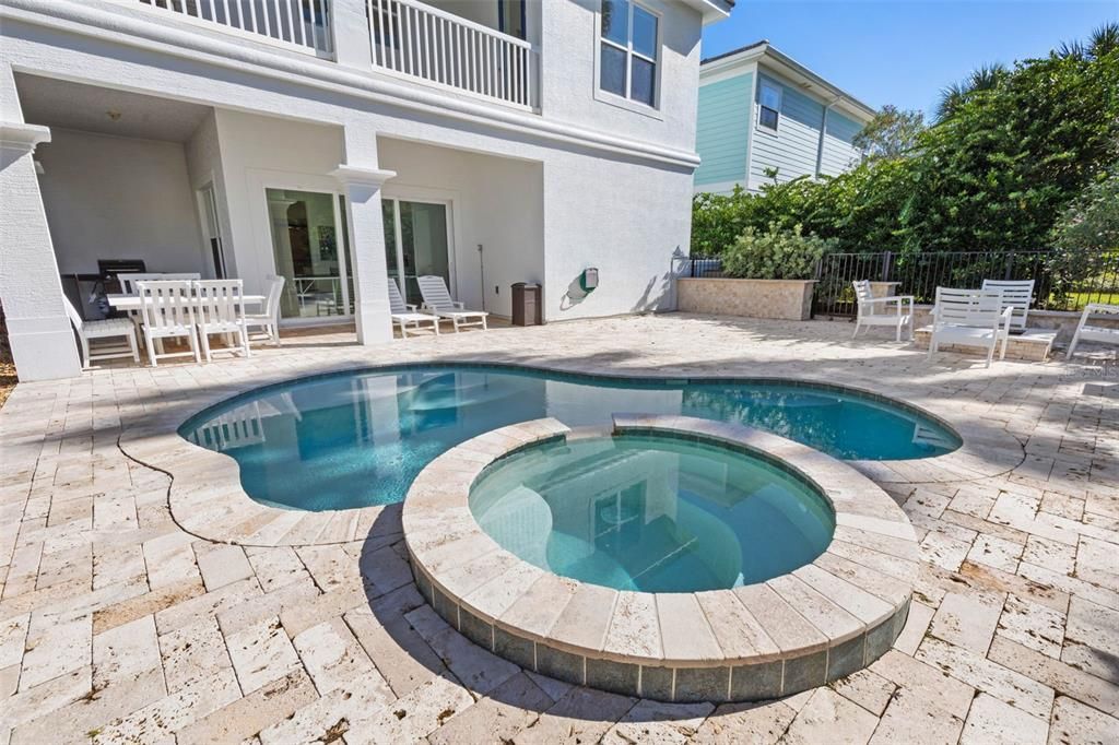 For Sale: $1,949,000 (6 beds, 5 baths, 3858 Square Feet)
