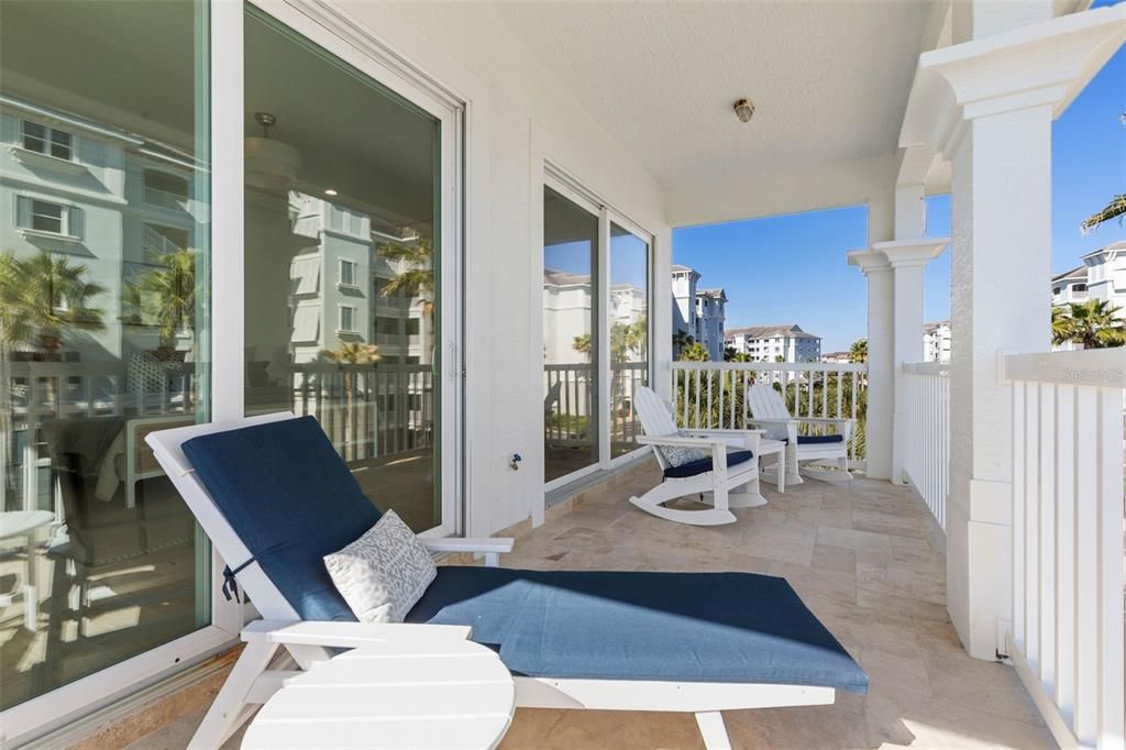 For Sale: $1,949,000 (6 beds, 5 baths, 3858 Square Feet)