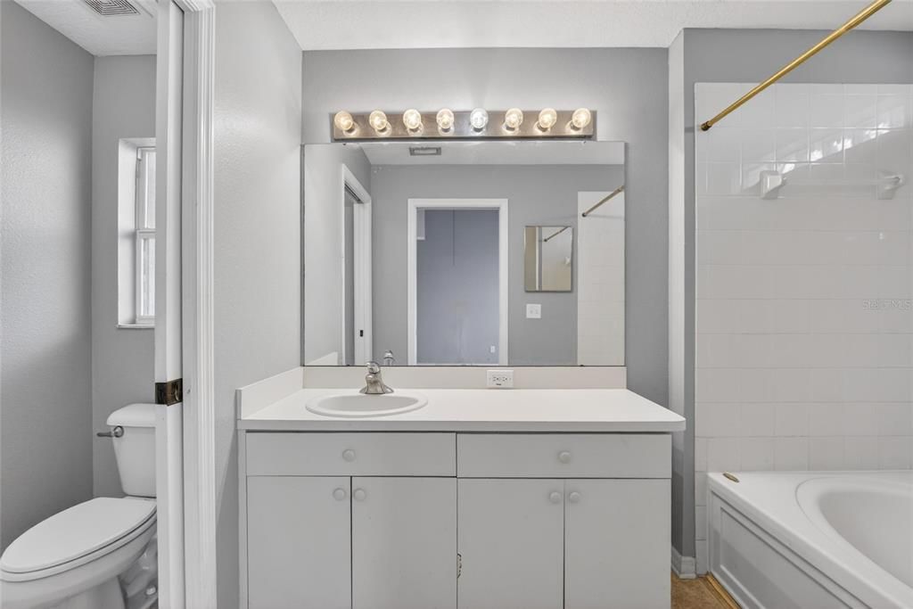 For Sale: $300,000 (3 beds, 2 baths, 1335 Square Feet)