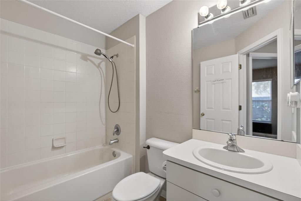 For Sale: $300,000 (3 beds, 2 baths, 1335 Square Feet)
