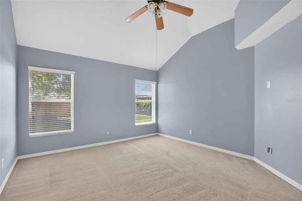 For Sale: $300,000 (3 beds, 2 baths, 1335 Square Feet)