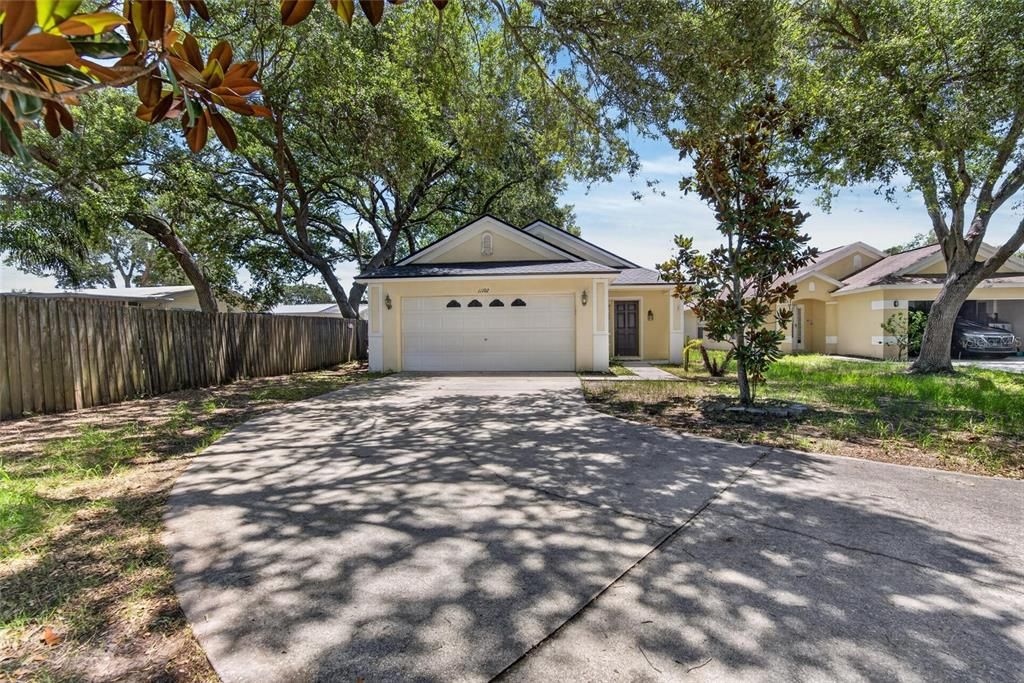 For Sale: $300,000 (3 beds, 2 baths, 1335 Square Feet)