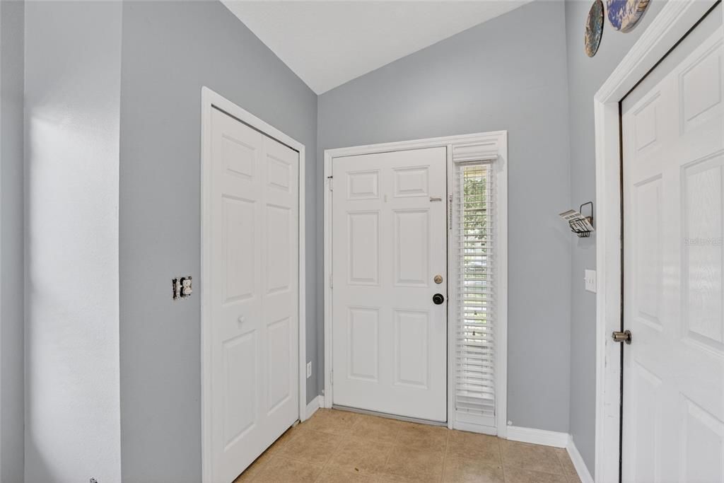 For Sale: $300,000 (3 beds, 2 baths, 1335 Square Feet)