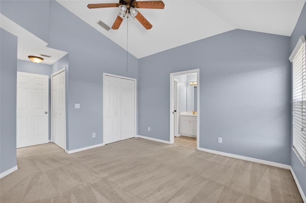 For Sale: $300,000 (3 beds, 2 baths, 1335 Square Feet)