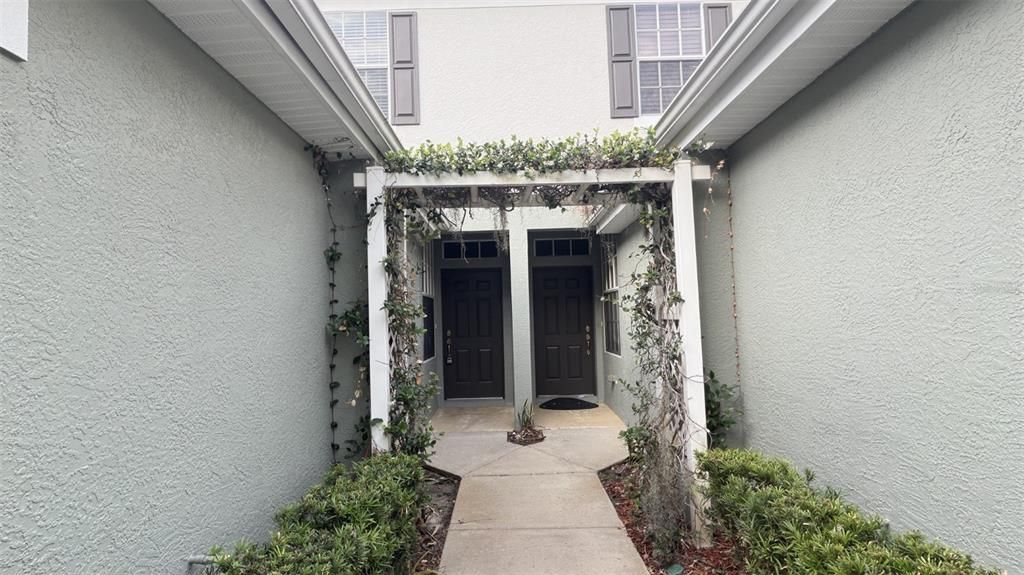 For Sale: $235,000 (2 beds, 2 baths, 1240 Square Feet)
