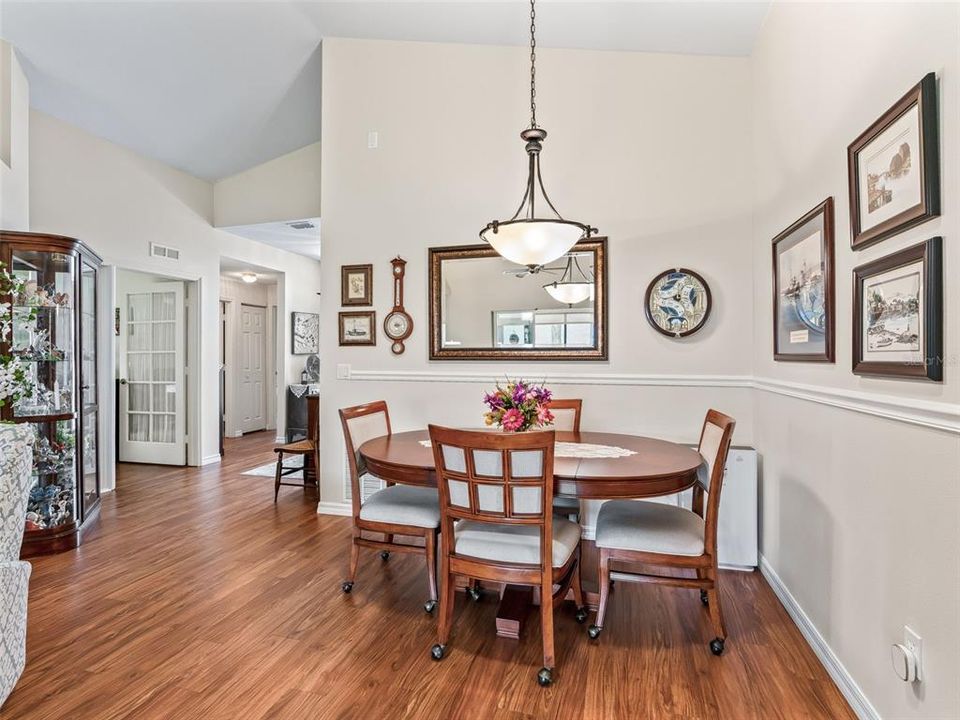 For Sale: $310,000 (3 beds, 2 baths, 1557 Square Feet)
