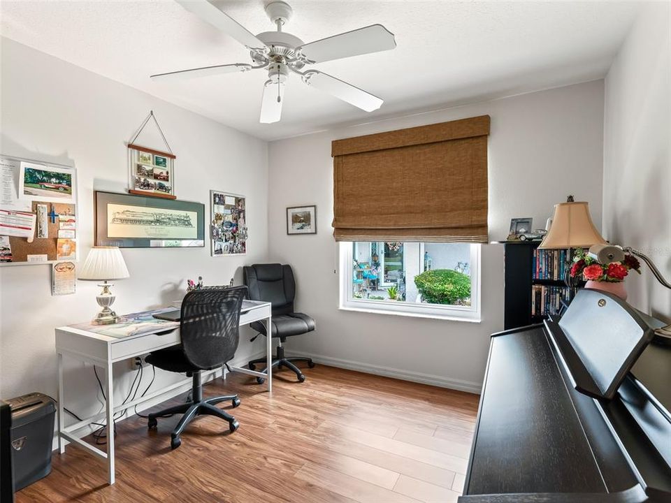 For Sale: $310,000 (3 beds, 2 baths, 1557 Square Feet)
