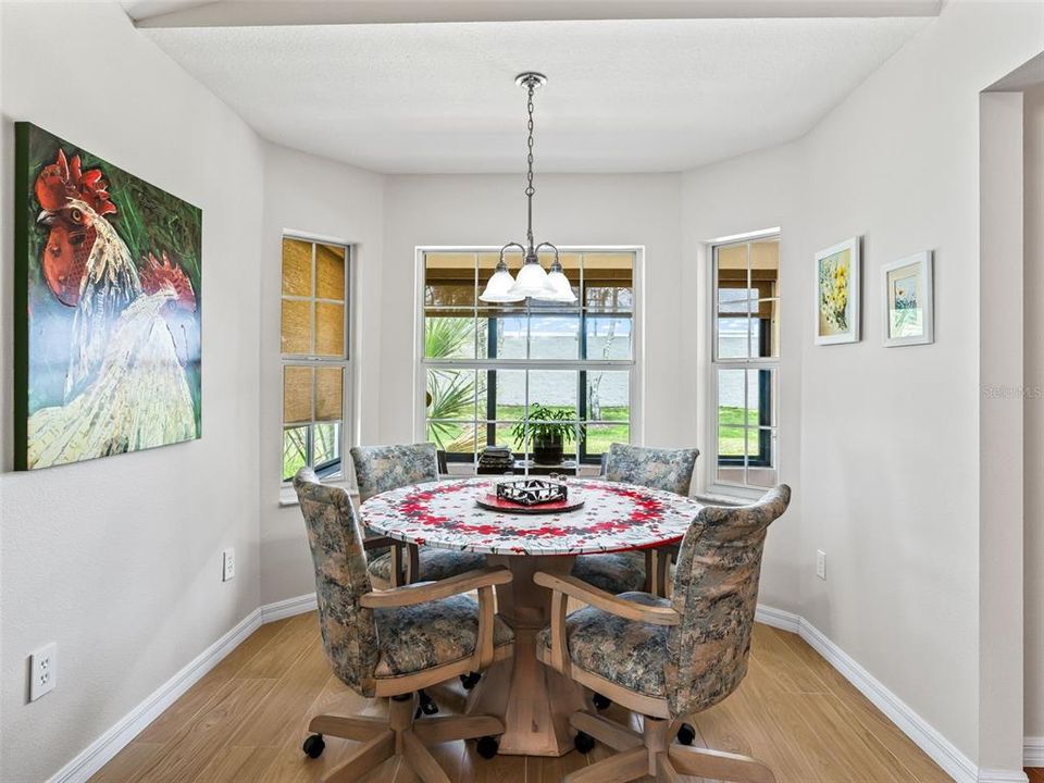 For Sale: $310,000 (3 beds, 2 baths, 1557 Square Feet)