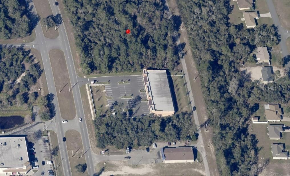 На продажу: $79,900 (0.69 acres)