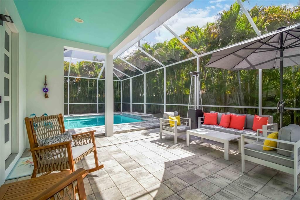 For Sale: $1,120,000 (3 beds, 2 baths, 1917 Square Feet)