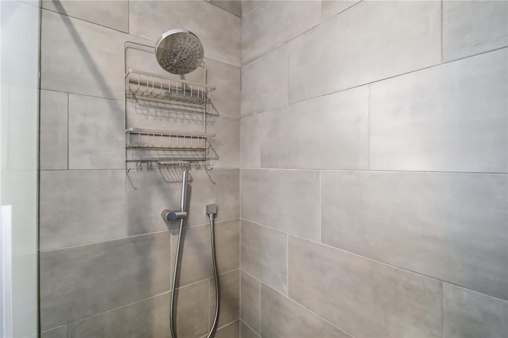 For Sale: $1,120,000 (3 beds, 2 baths, 1917 Square Feet)