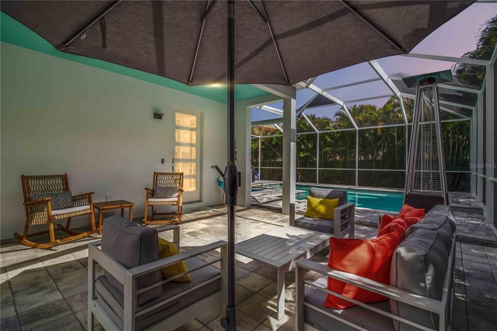 For Sale: $1,120,000 (3 beds, 2 baths, 1917 Square Feet)