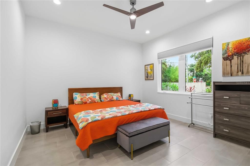 For Sale: $1,120,000 (3 beds, 2 baths, 1917 Square Feet)