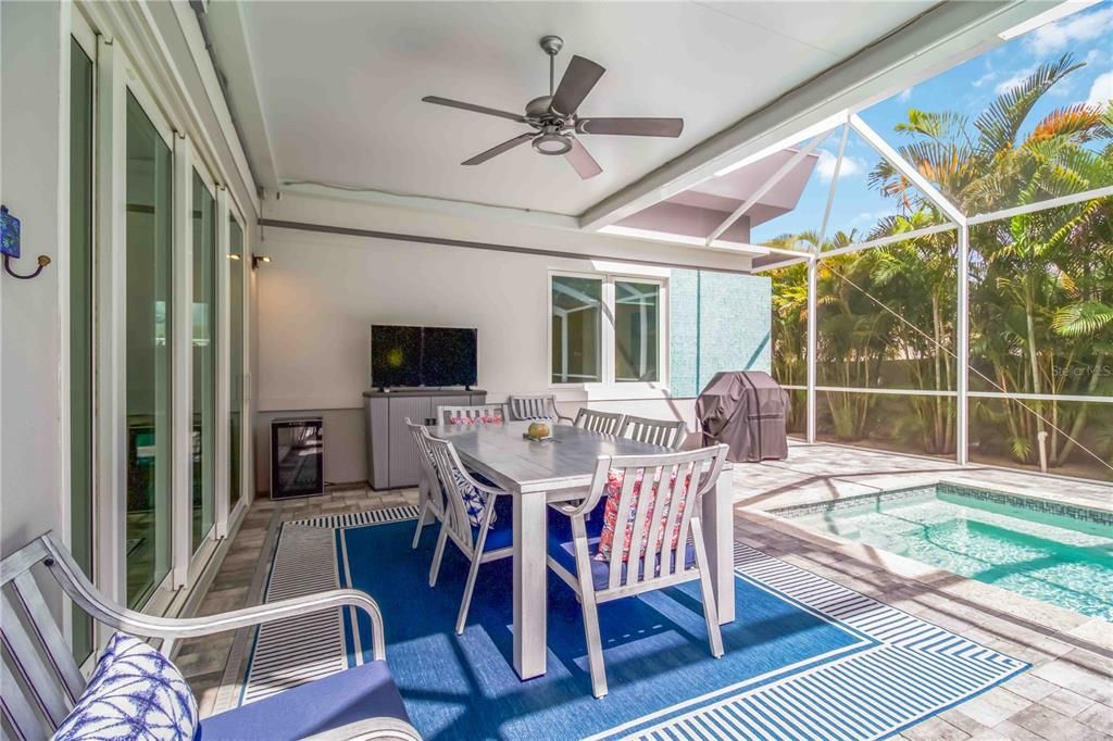 For Sale: $1,120,000 (3 beds, 2 baths, 1917 Square Feet)