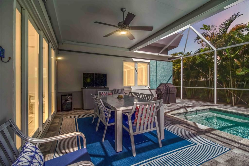 For Sale: $1,120,000 (3 beds, 2 baths, 1917 Square Feet)