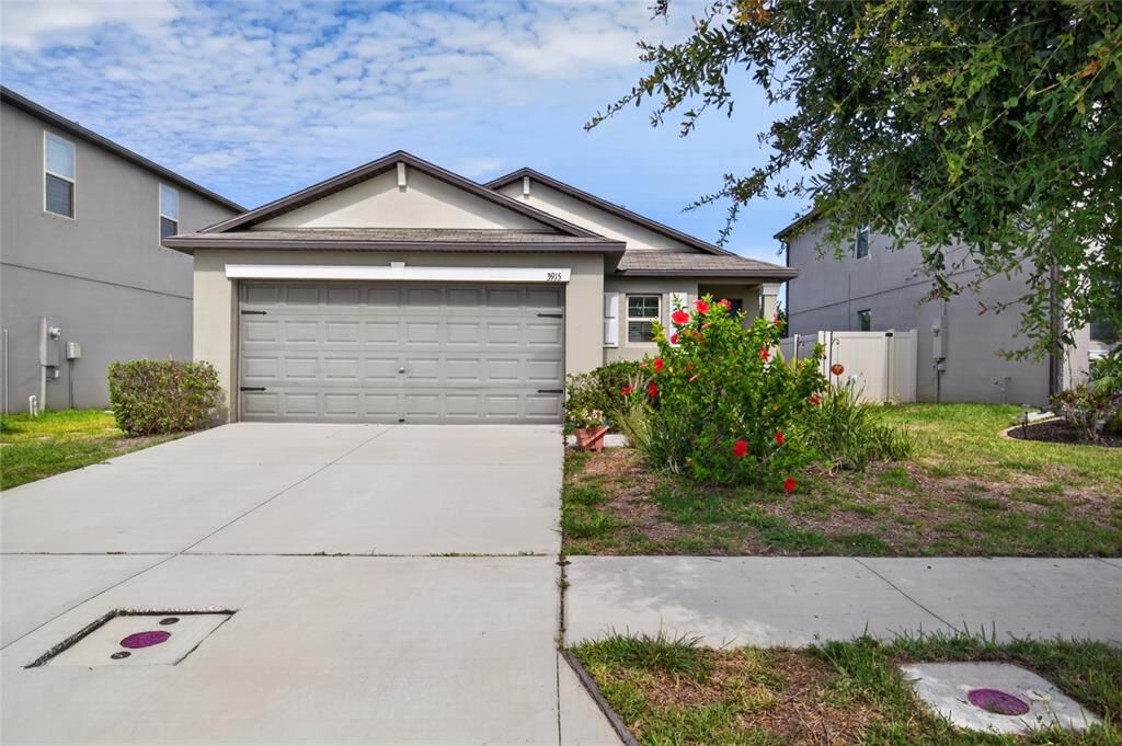 For Sale: $329,000 (4 beds, 2 baths, 1451 Square Feet)