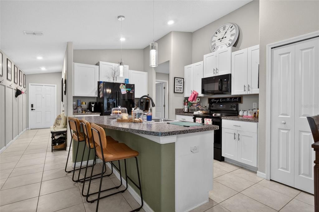 For Sale: $329,000 (4 beds, 2 baths, 1451 Square Feet)