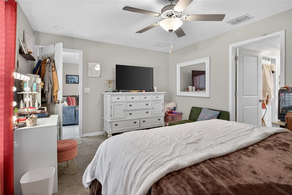 For Sale: $329,000 (4 beds, 2 baths, 1451 Square Feet)