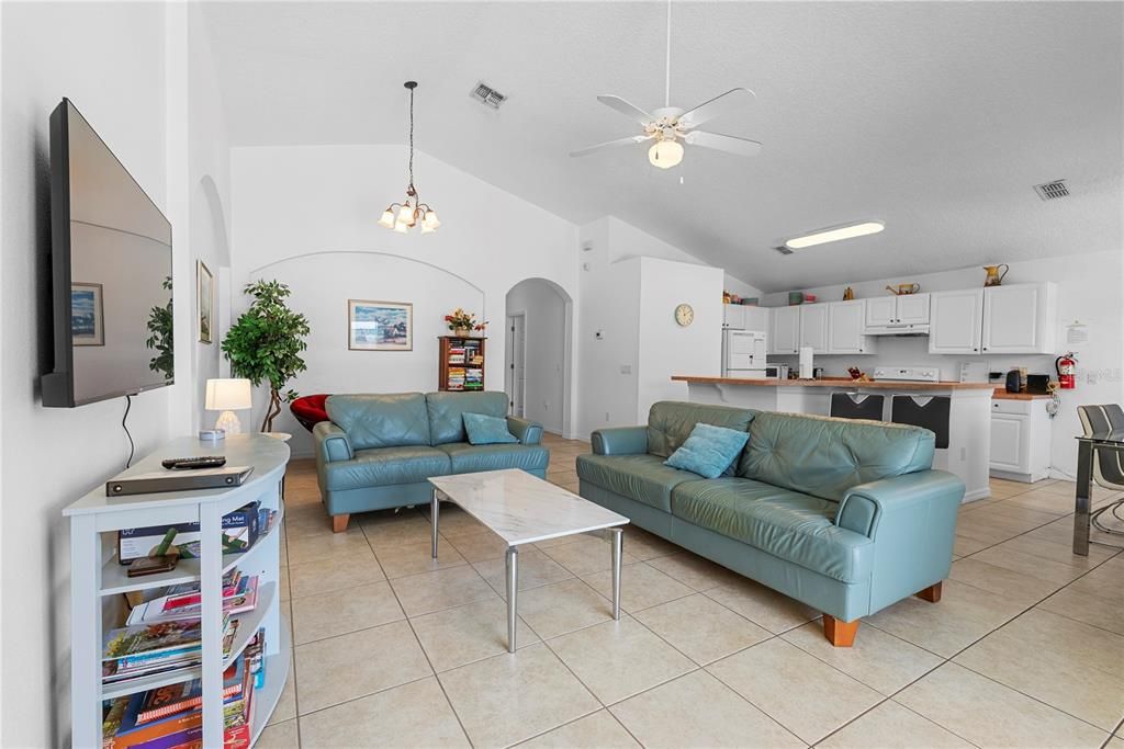 For Sale: $430,000 (4 beds, 2 baths, 1804 Square Feet)