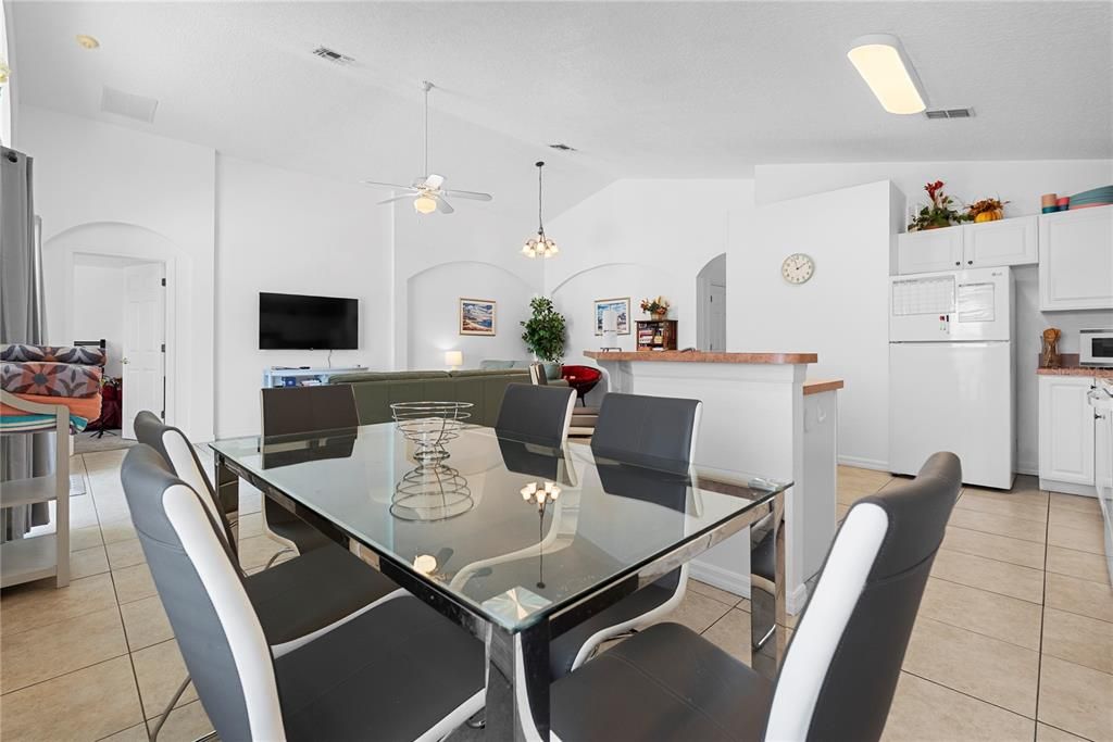 For Sale: $430,000 (4 beds, 2 baths, 1804 Square Feet)