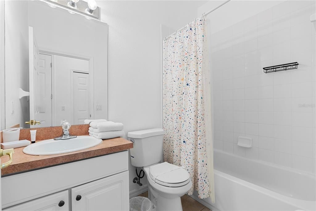 For Sale: $430,000 (4 beds, 2 baths, 1804 Square Feet)