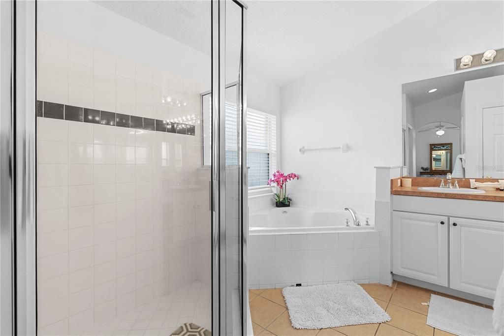 For Sale: $430,000 (4 beds, 2 baths, 1804 Square Feet)