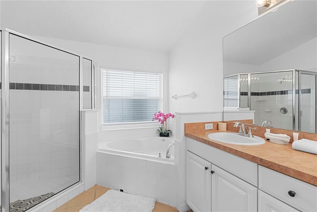 For Sale: $430,000 (4 beds, 2 baths, 1804 Square Feet)